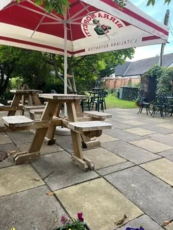 Thorverton Arms Экстерьер фото